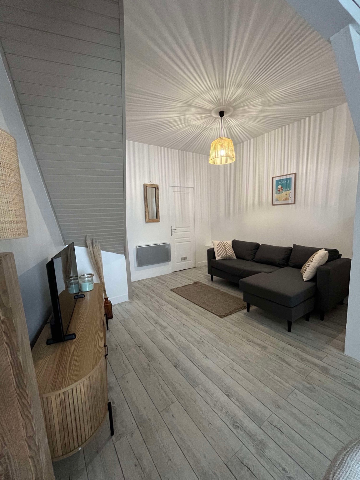 Salon lumineux de la maison étudiante à Berck-Plage